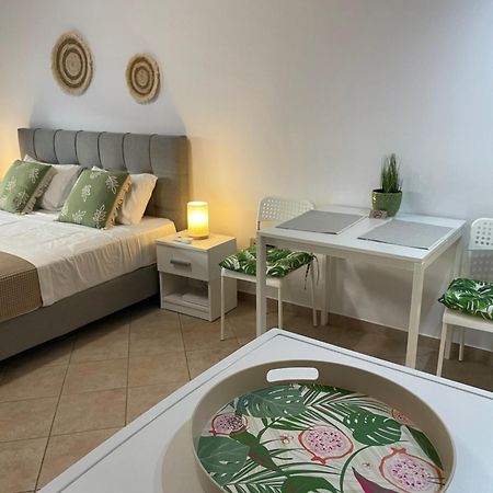 Green Studio Near Acropolis เอเธนส์ ภายนอก รูปภาพ